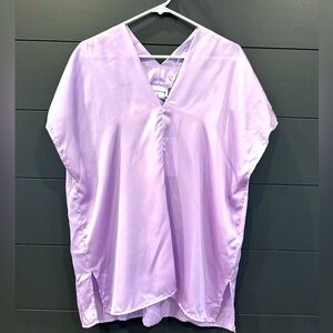 Adrienne V-neck lavender shirt size small NWT